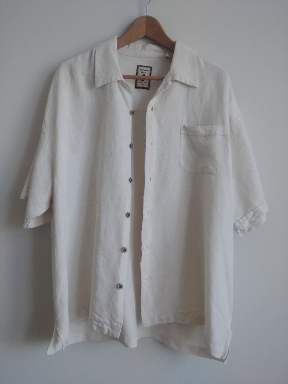Jamaica Jaxx Men's XL 100% silk short sleeve button down cream off white shirt